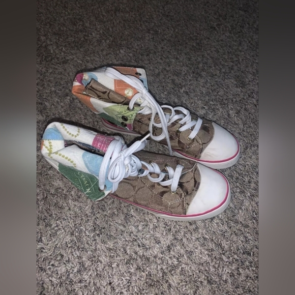 Coach Shoes - Coach Tan signature Canvas High Top Shoes Women Sz. 7 Barrett Graffiti FLAWED